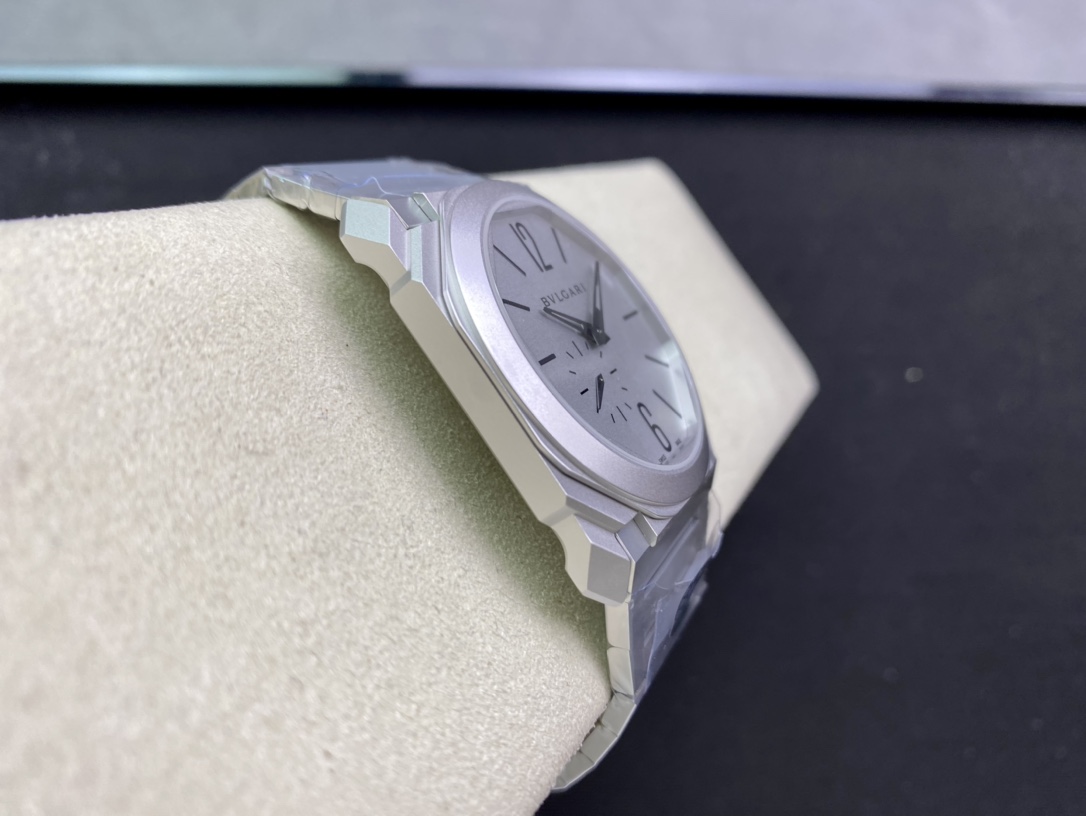 【12-15日にお届け】BVLGARI メンズ 腕時計  40MM 