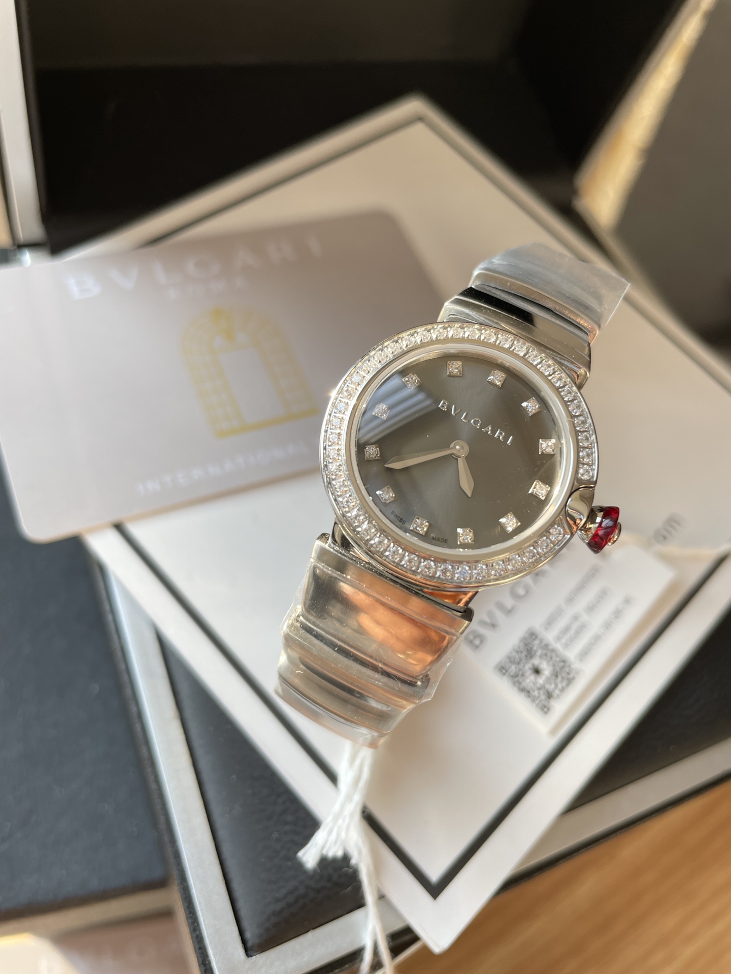 【12-15日にお届け】BVLGARI レディース  腕時計 28MM  6色