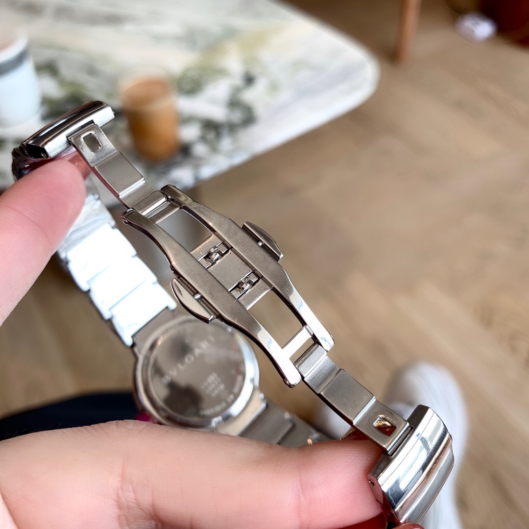 【12-15日にお届け】BVLGARI レディース  腕時計 33MM 