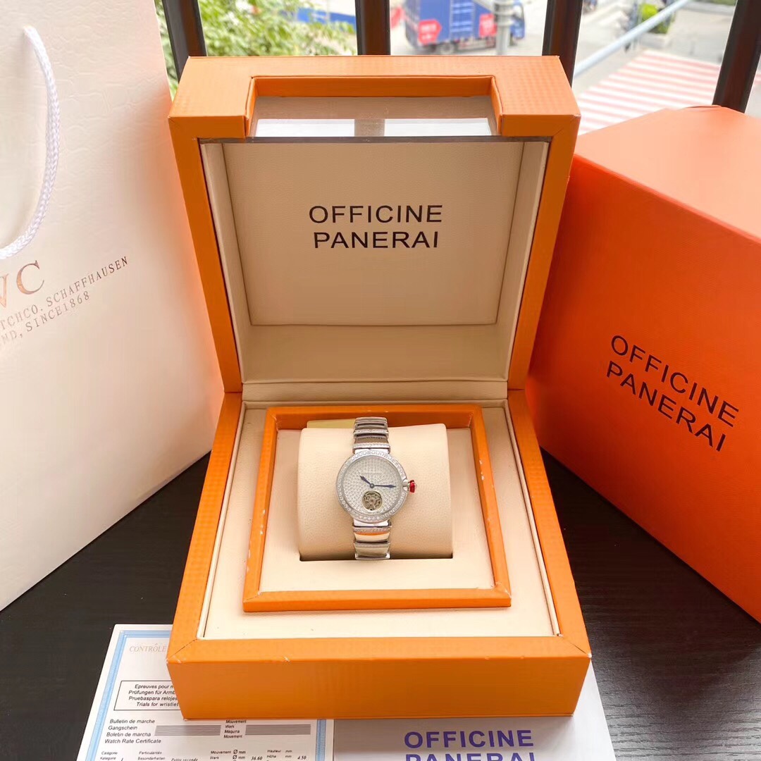 【12-15日にお届け】BVLGARI レディース  腕時計 33MM  2色