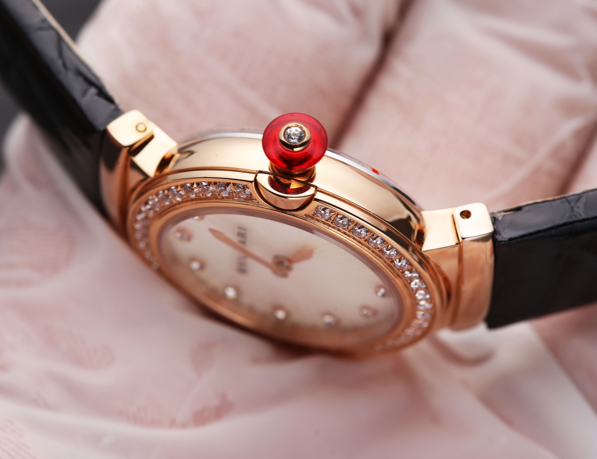 【12-15日にお届け】BVLGARI レディース 腕時計   28MM 3色