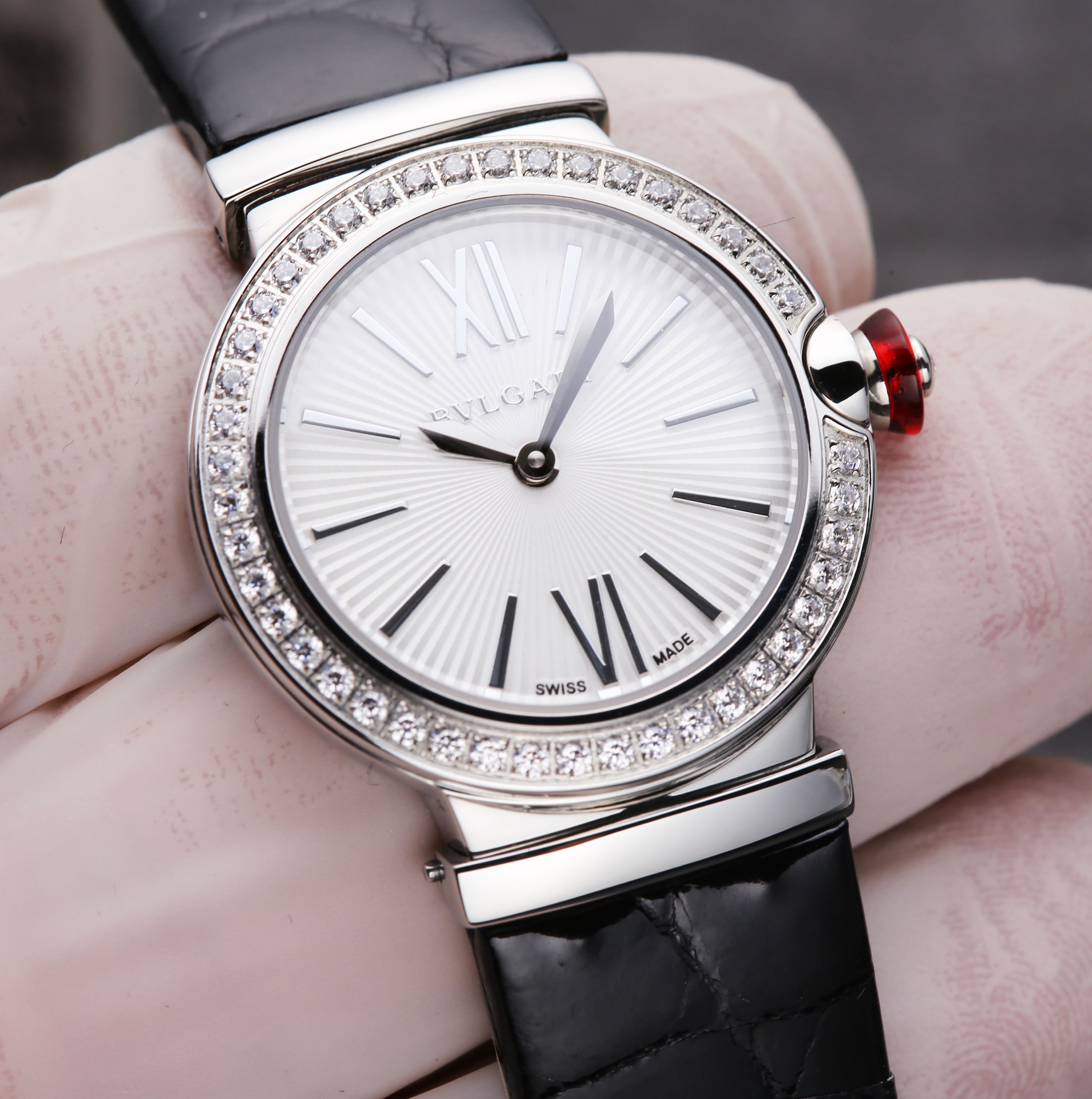 【12-15日にお届け】BVLGARI レディース 腕時計   28MM 3色