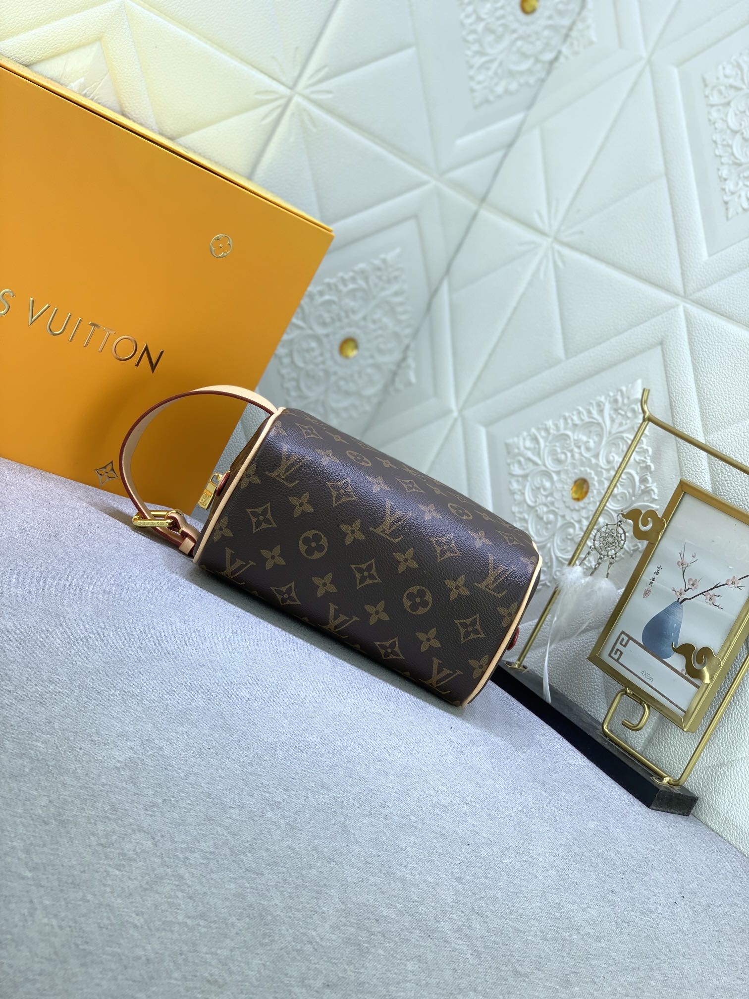 【LOUIS VUITTON】Locker Dopp Kit