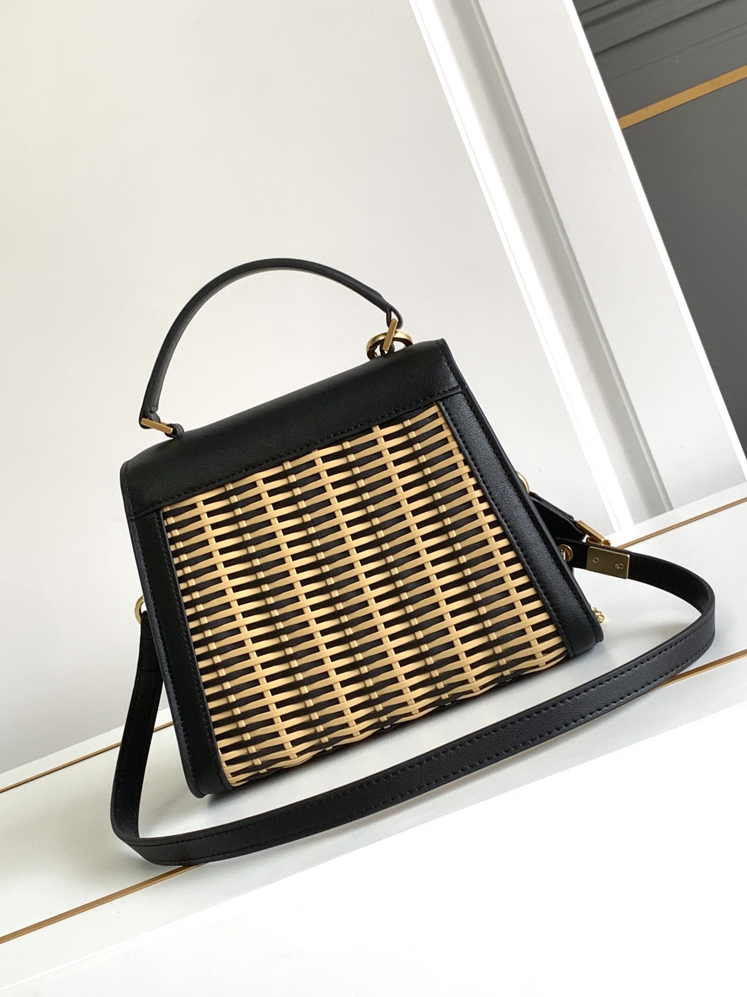 【Valentino】VSling  22*9*17CM