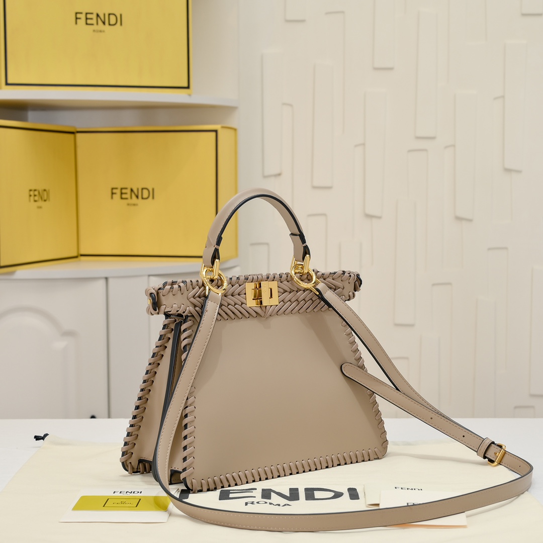 【Fendi】BAGUETTE 27*15*6CM