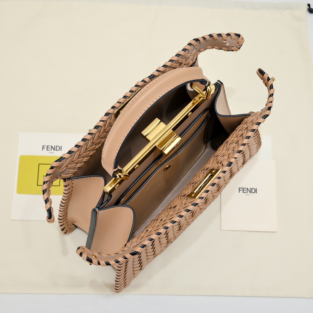 【Fendi】BAGUETTE 27*15*6CM
