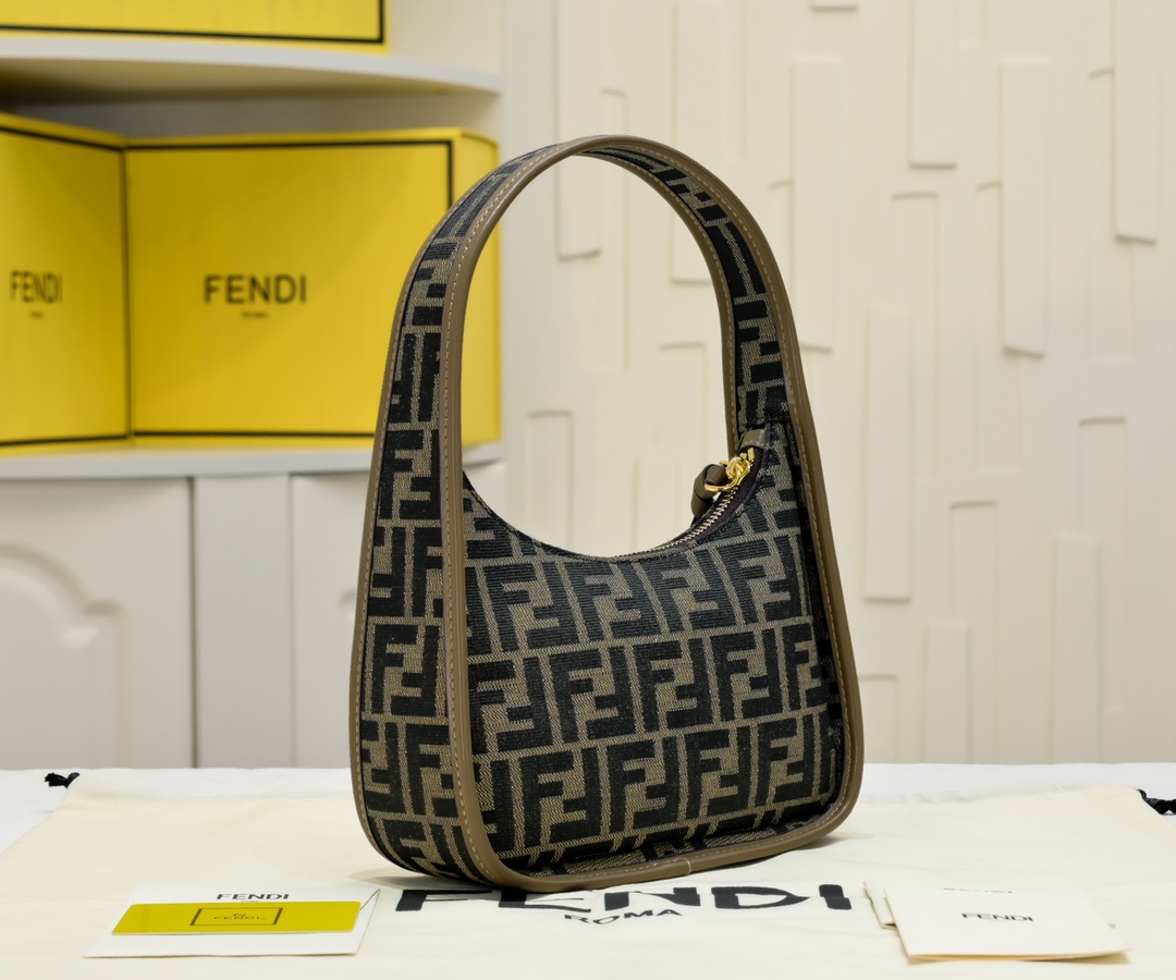 【Fendi】Fendessence  25*28*7CM