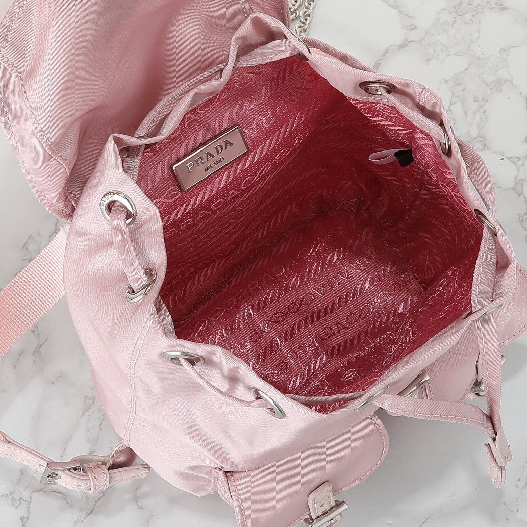 【PRADA】16*16*9cm