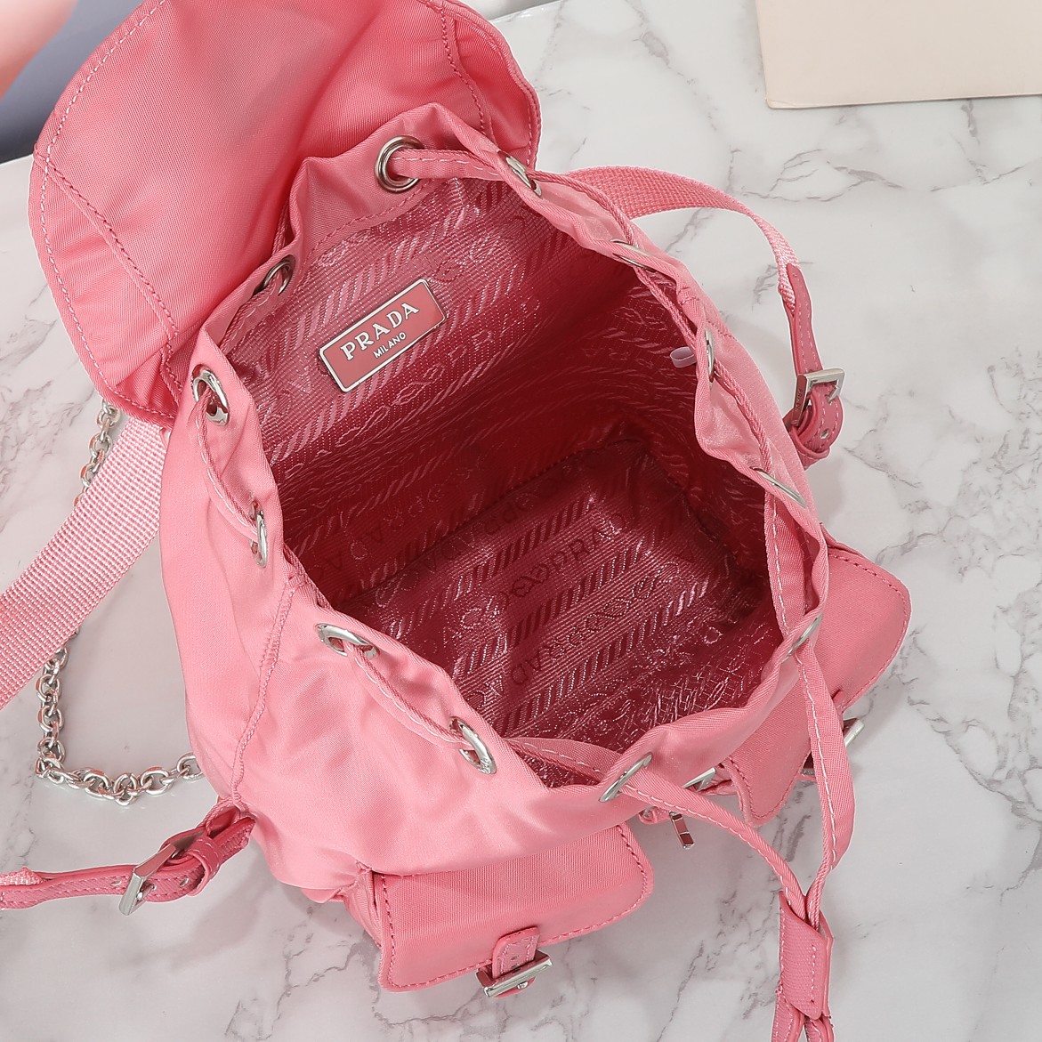 【PRADA】16*16*9cm