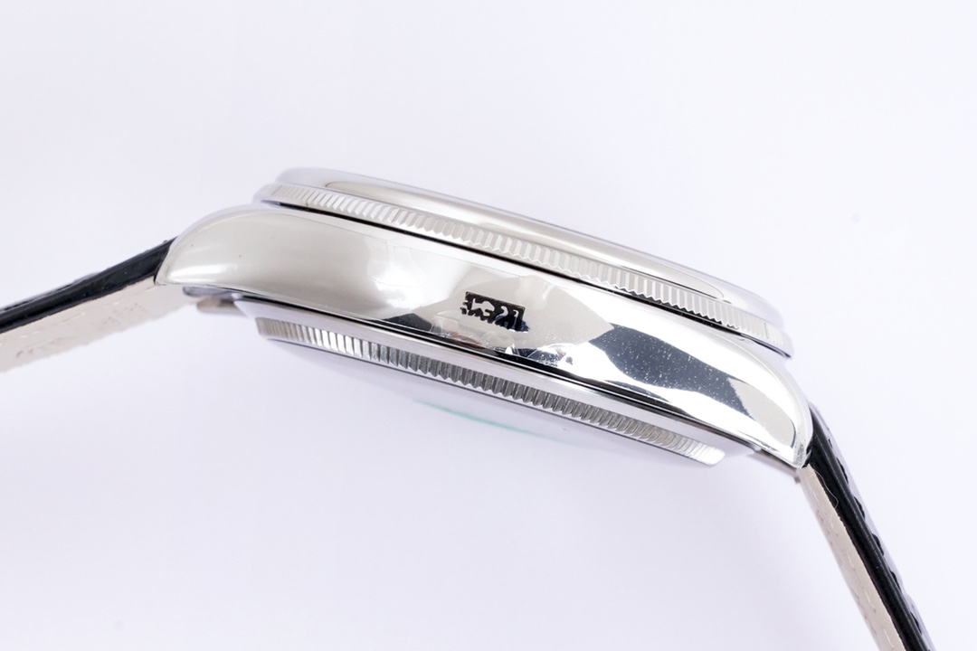 【12-15日にお届け】Rolex メンズ 腕時計  1908  39 MM  