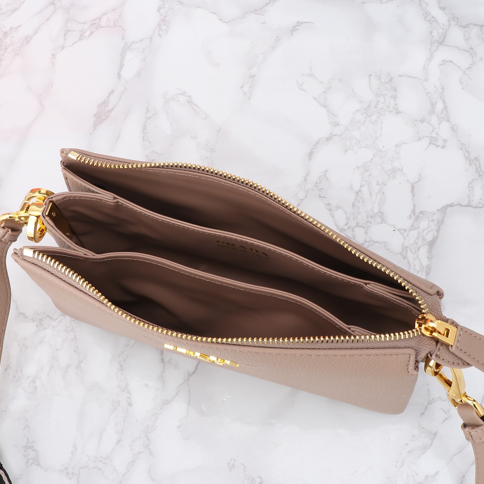【PRADA】23*14*6.5CM