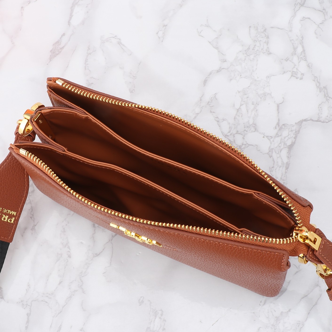【PRADA】23*14*6.5CM