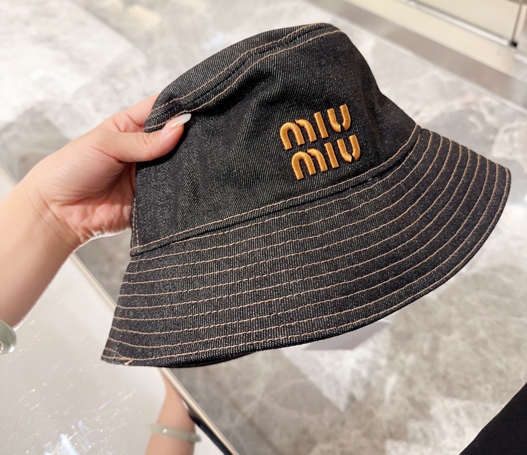【ぼうし】 MIUMIU