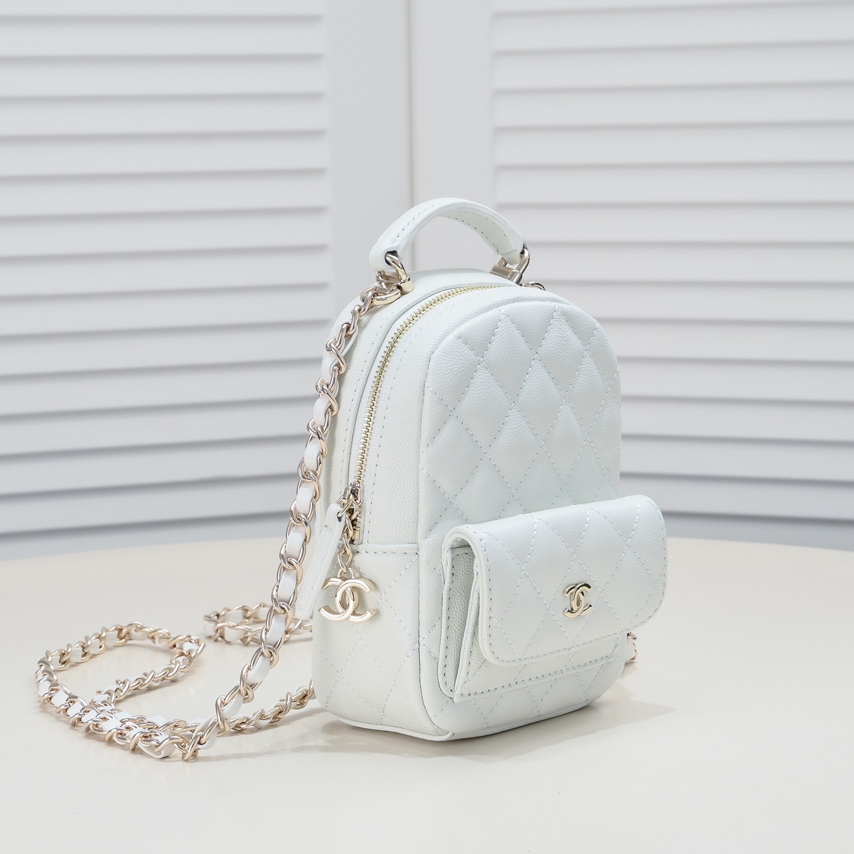 【シャネル】12.5*19*7cm