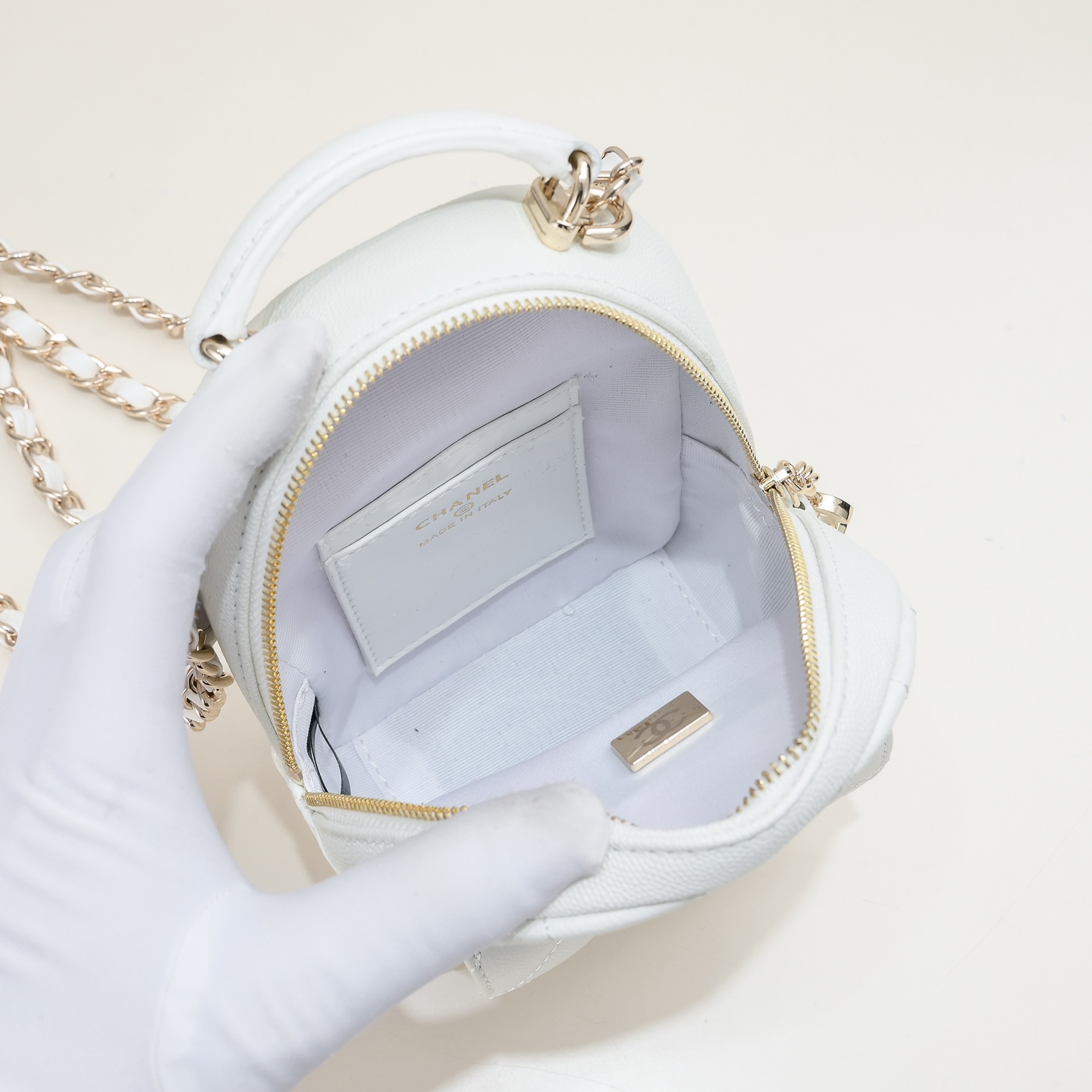 【シャネル】12.5*19*7cm