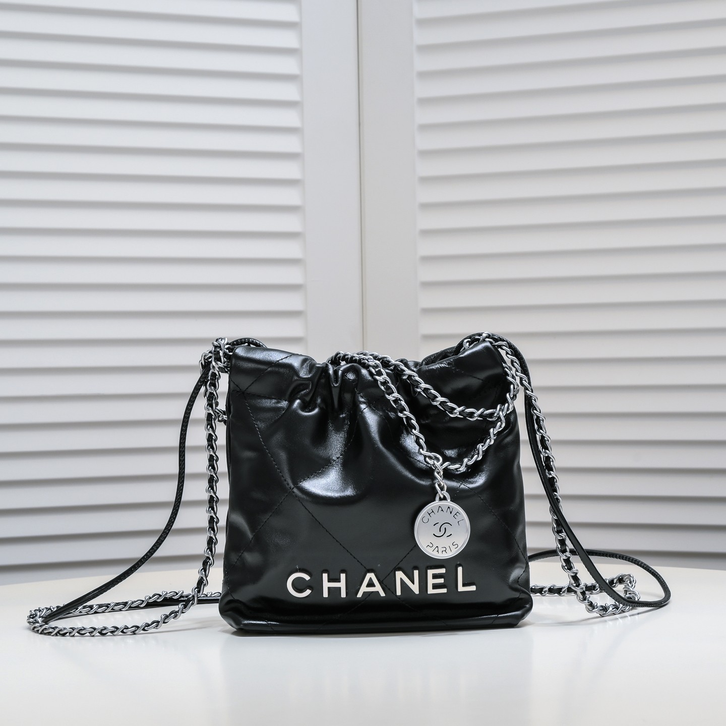 【シャネル】22bag 19-20-6cm