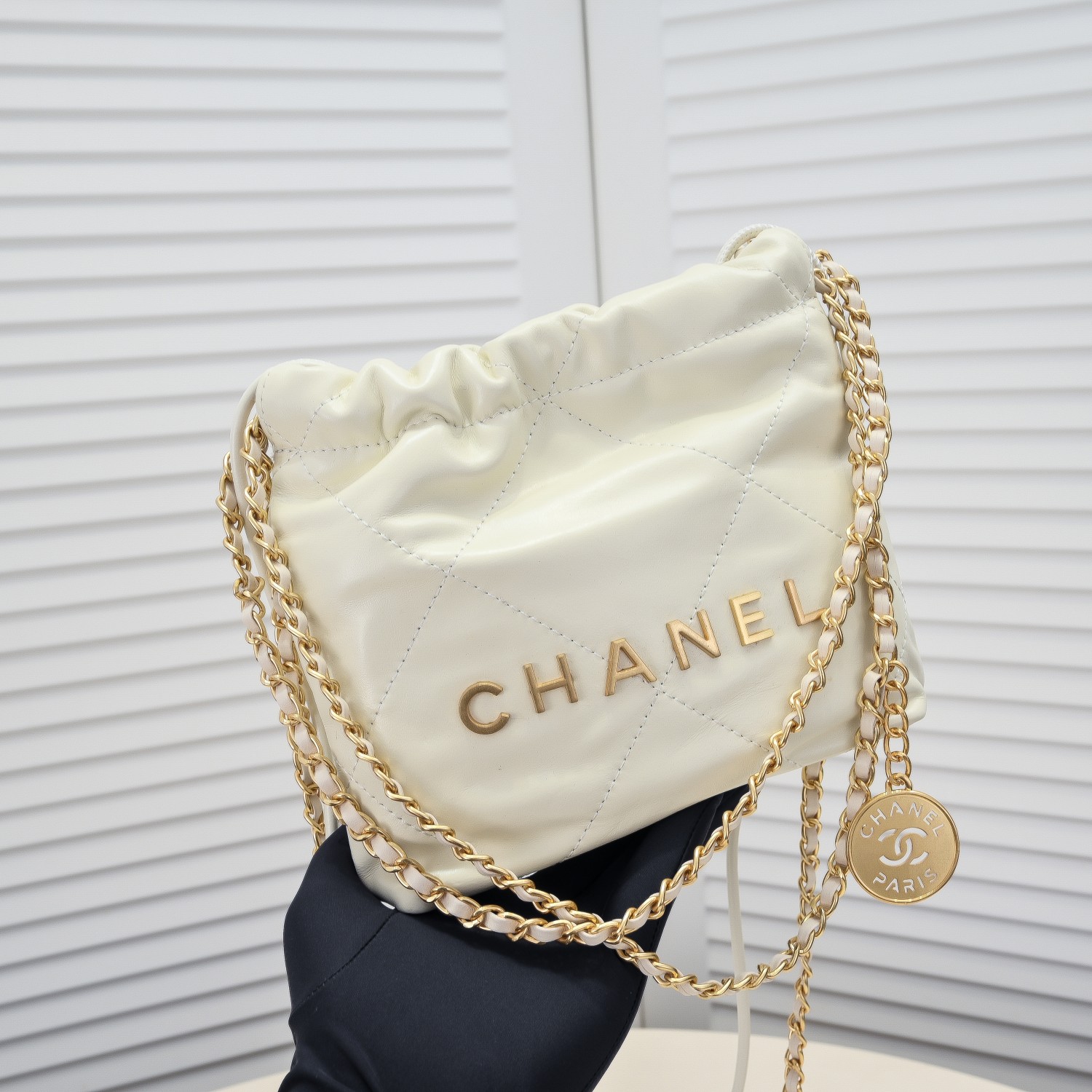 【シャネル】22bag 19-20-6cm