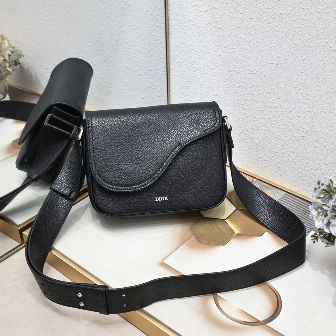 【DIOR】Oblique 23 x 18 x 6CM