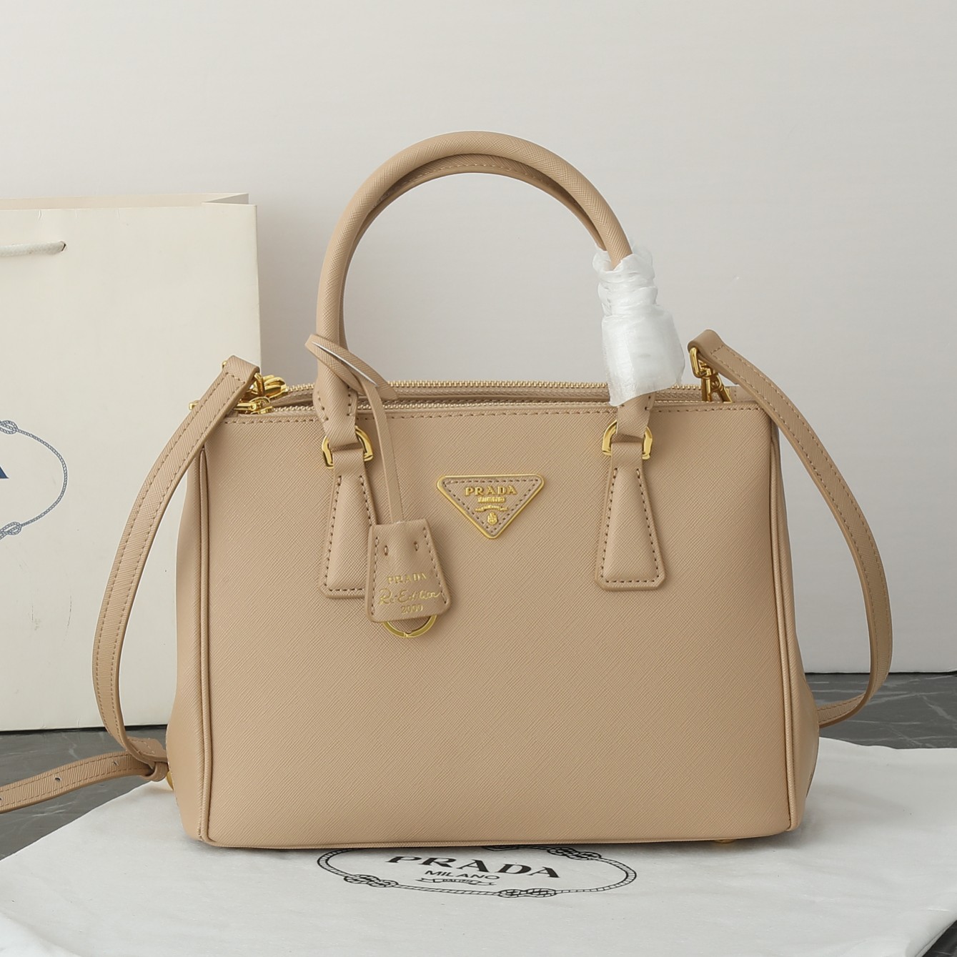 【PRADA】28×20×12cm