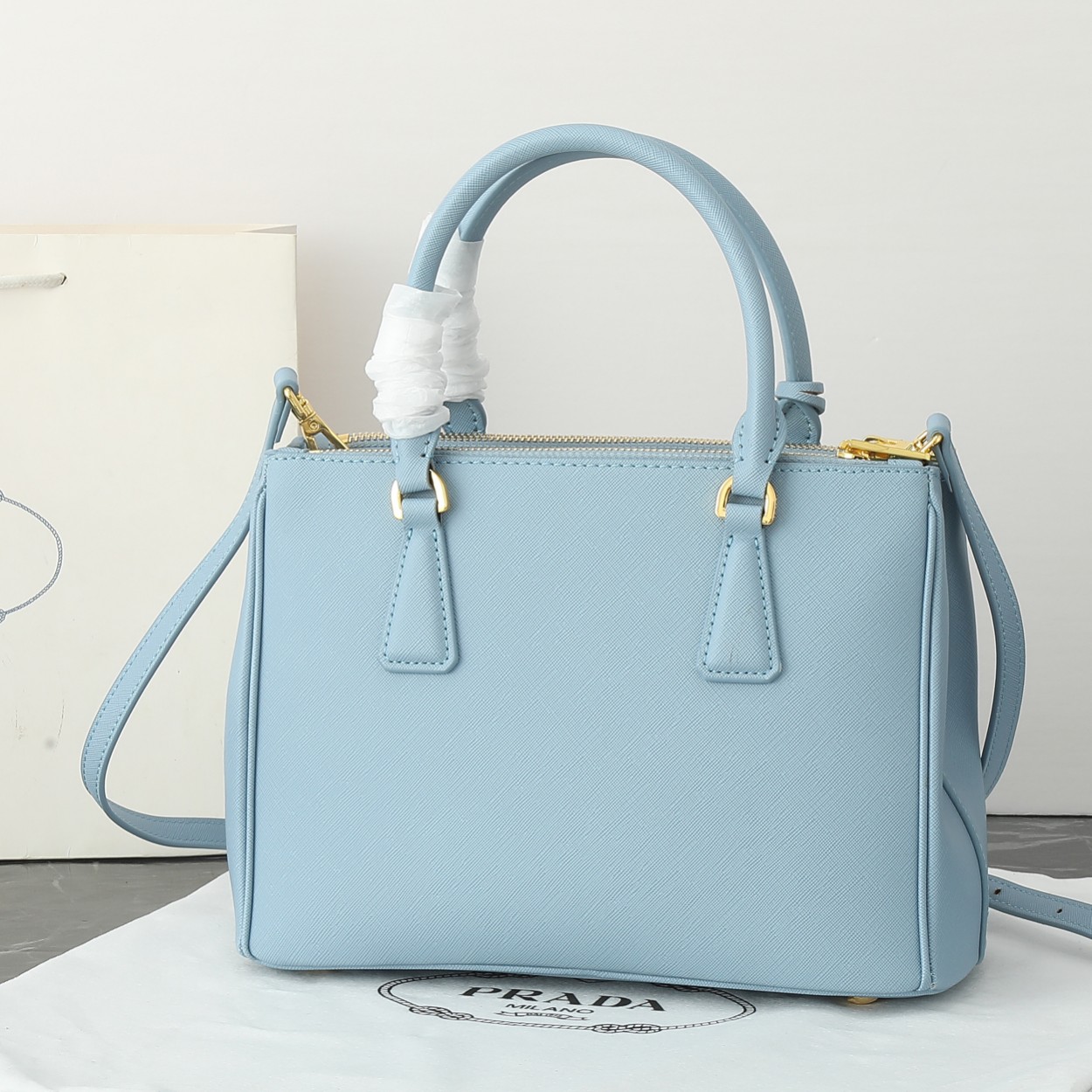 【PRADA】28×20×12cm