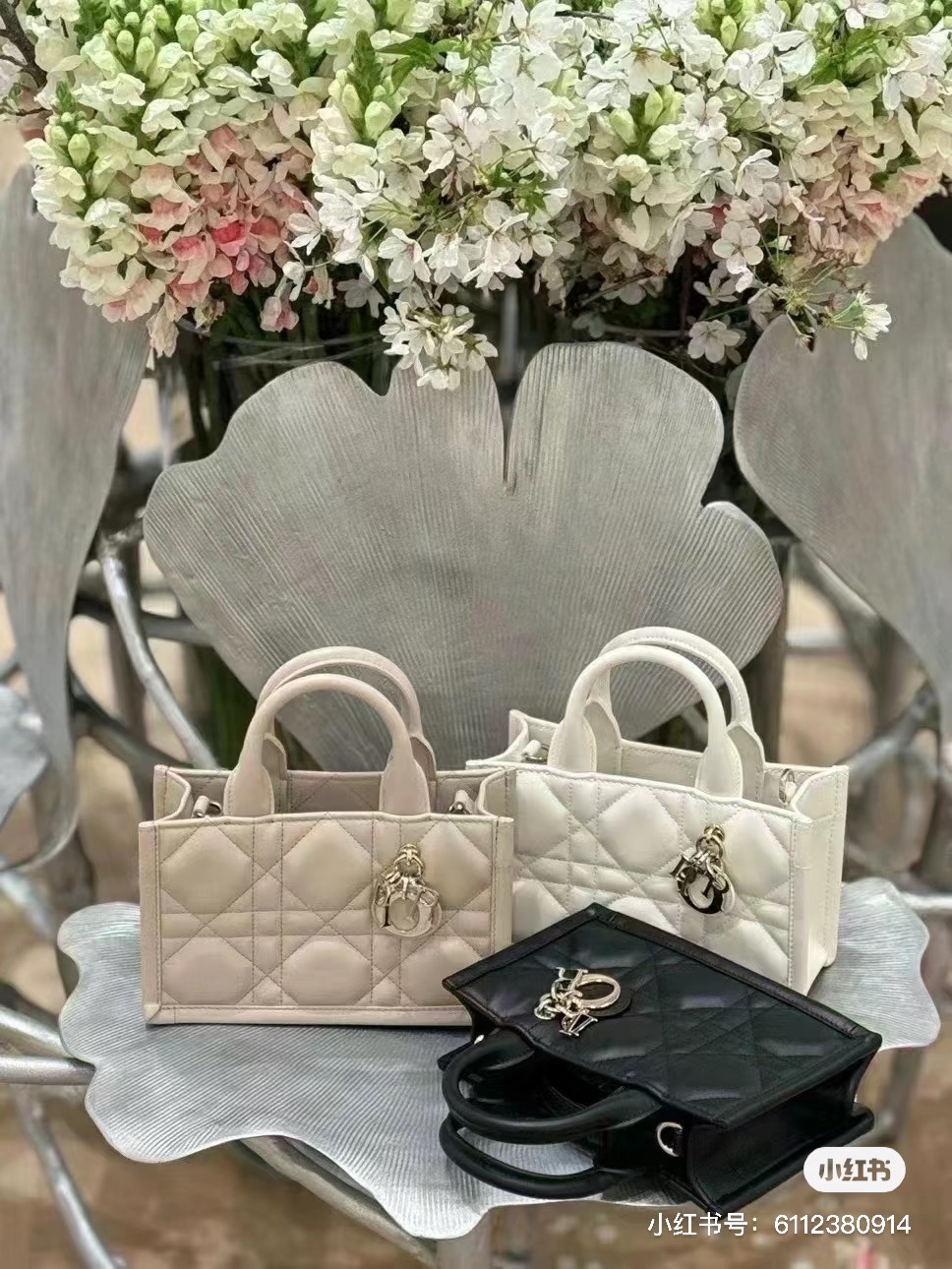 【DIOR】Book Tote  21.5 x 13 x 7.5 cm