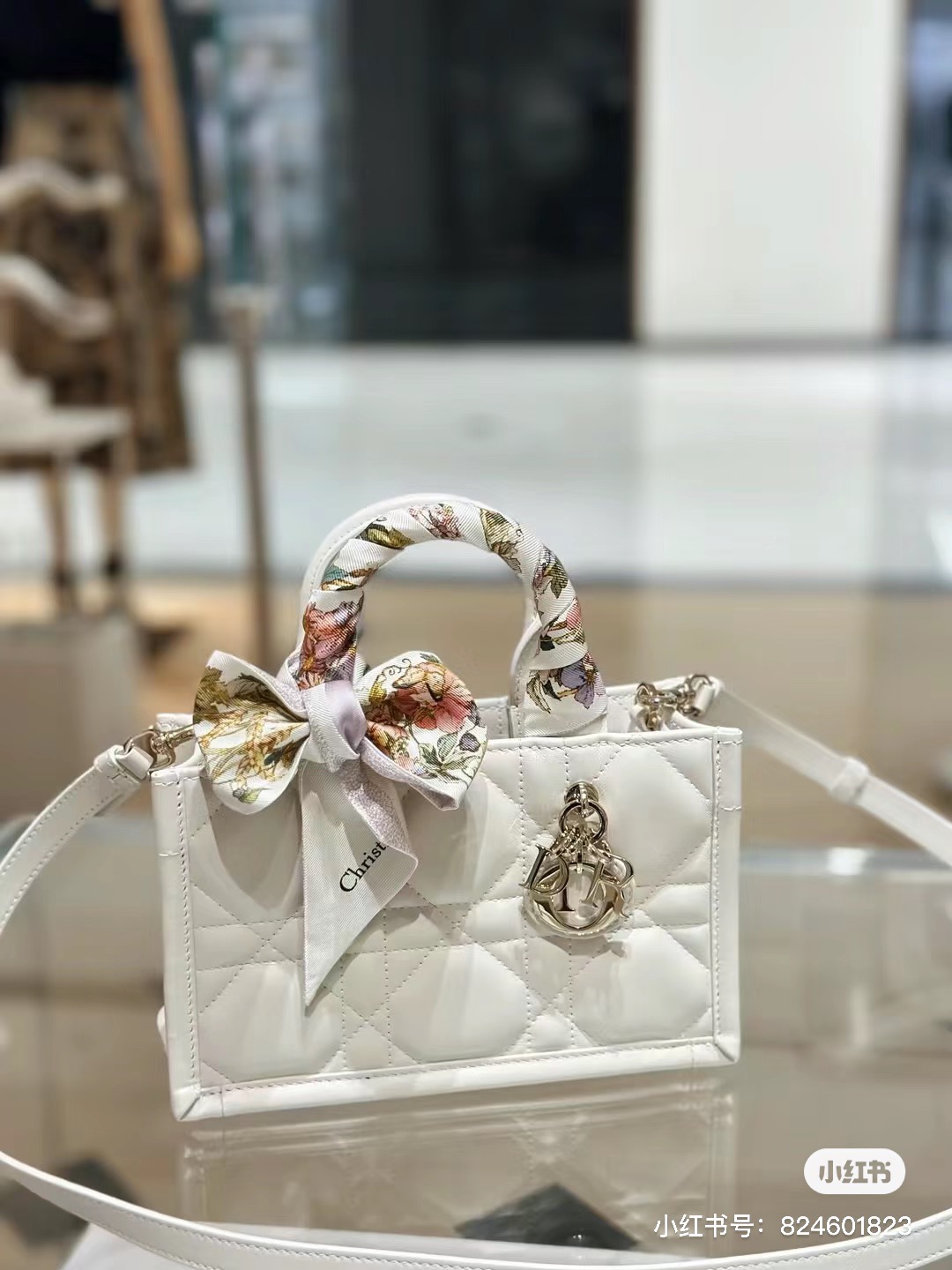 【DIOR】Book Tote  21.5 x 13 x 7.5 cm