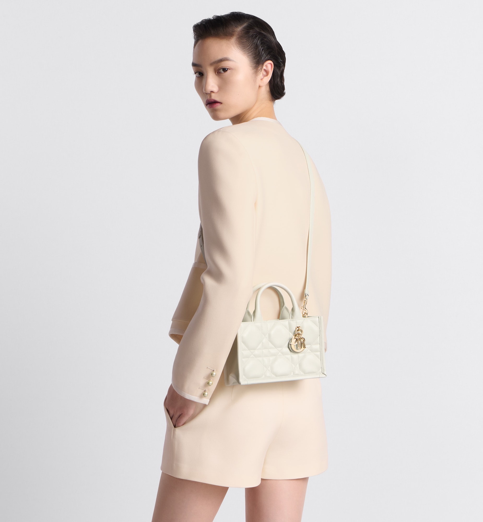 【DIOR】Book Tote  21.5 x 13 x 7.5 cm