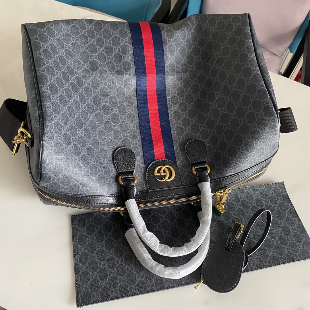 【GUCCI】44-27-24cm