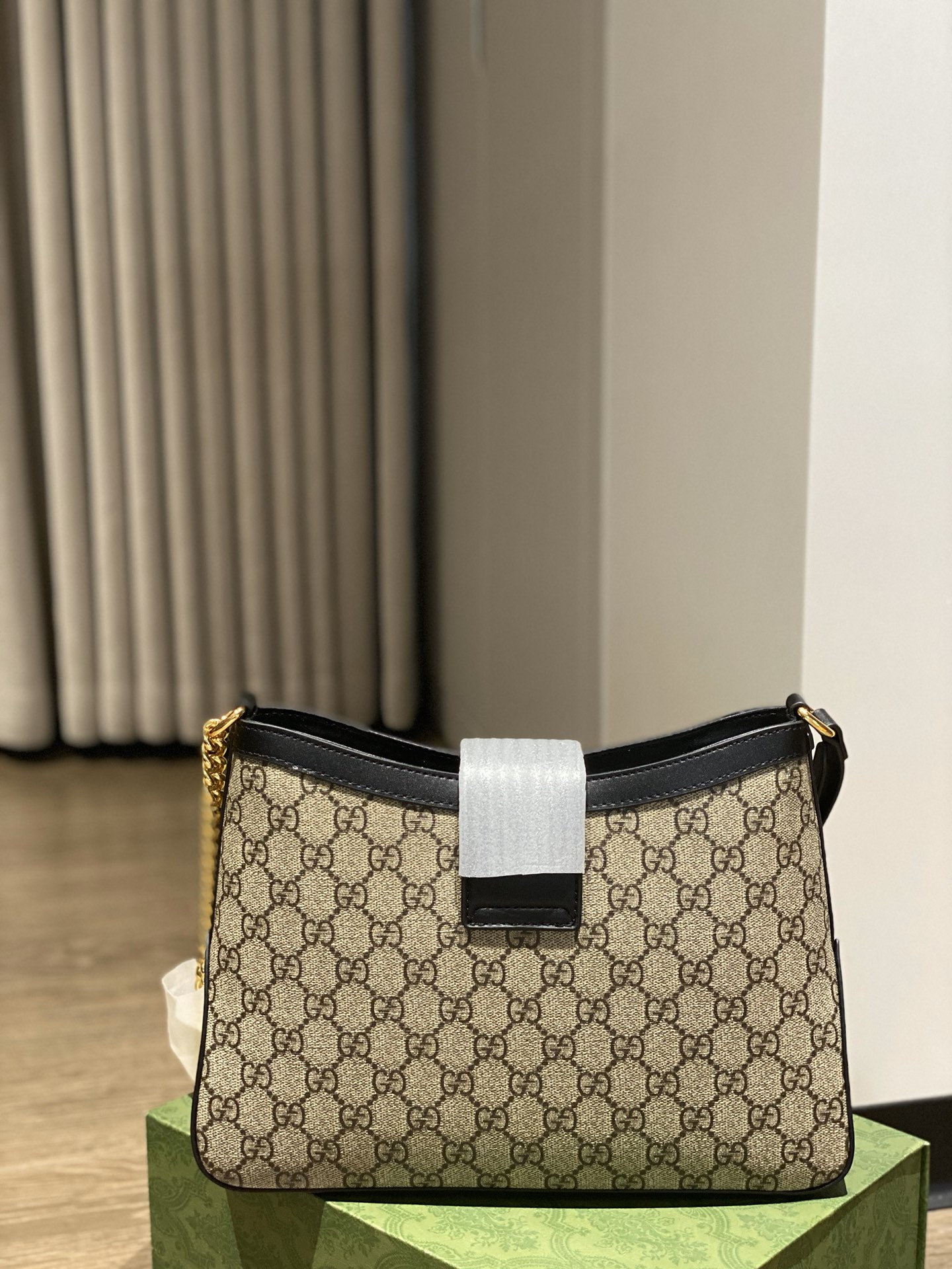 【GUCCI】padlock 28*23*5CM