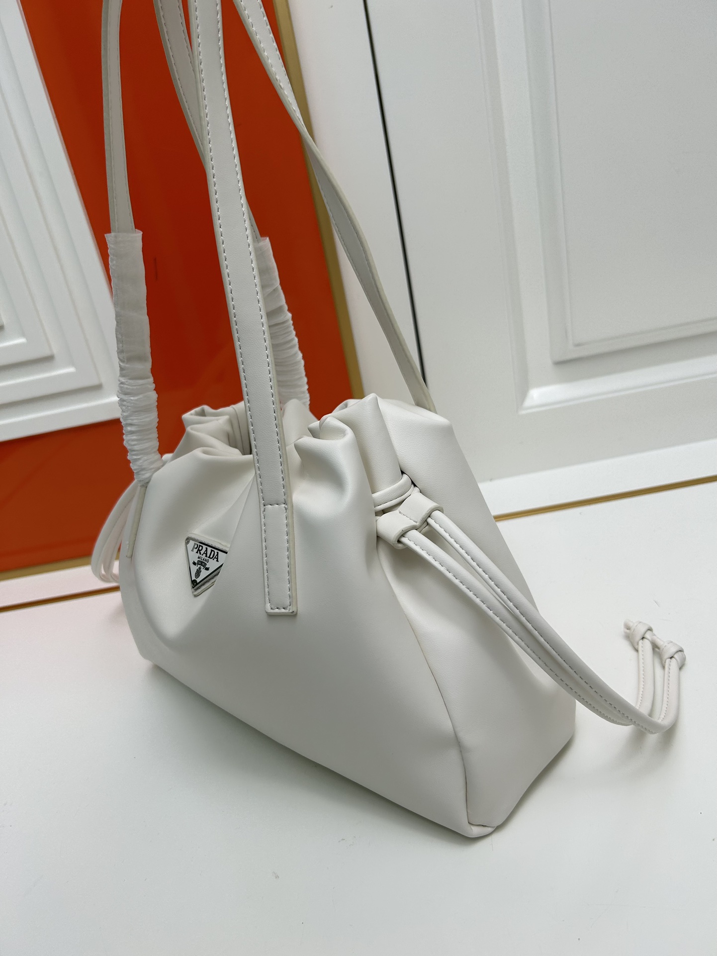【PRADA】28x22x8cm