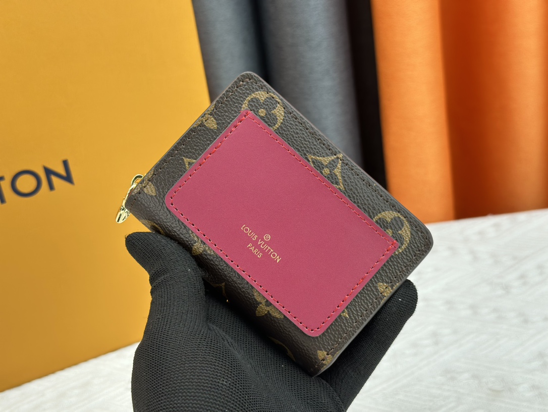 【LOUIS VUITTON】12 x 9 x 3.5CM