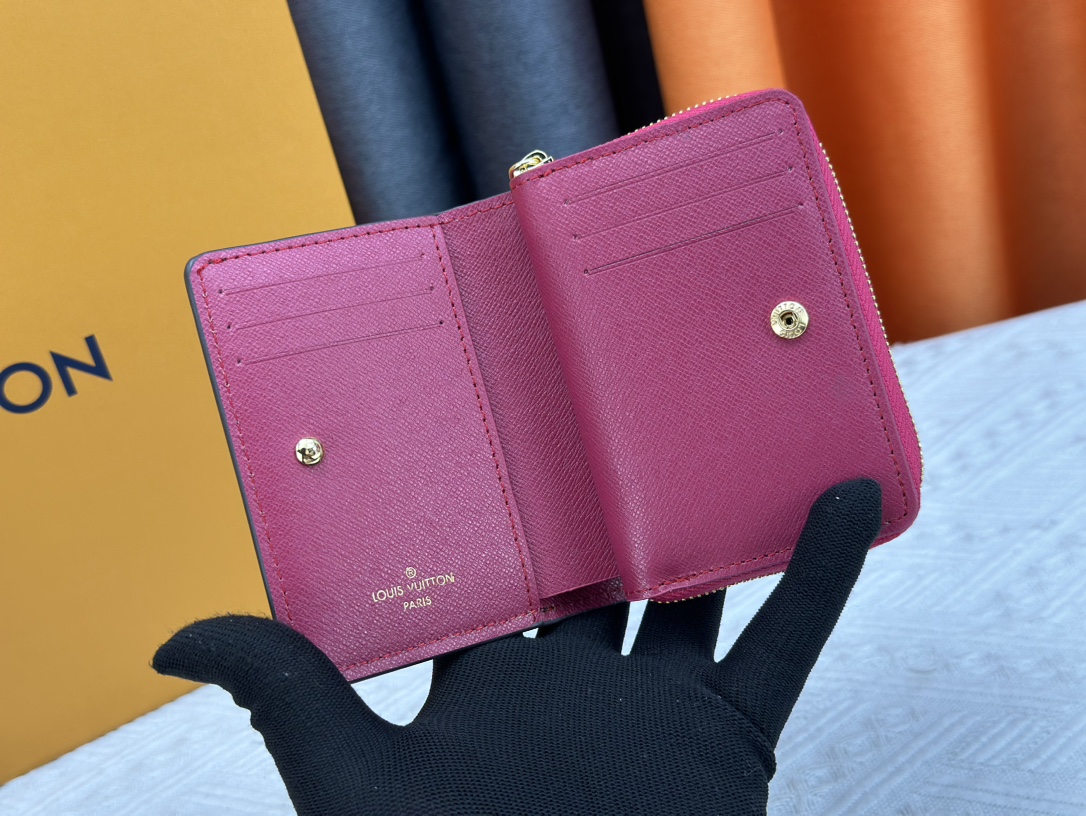 【LOUIS VUITTON】12 x 9 x 3.5CM
