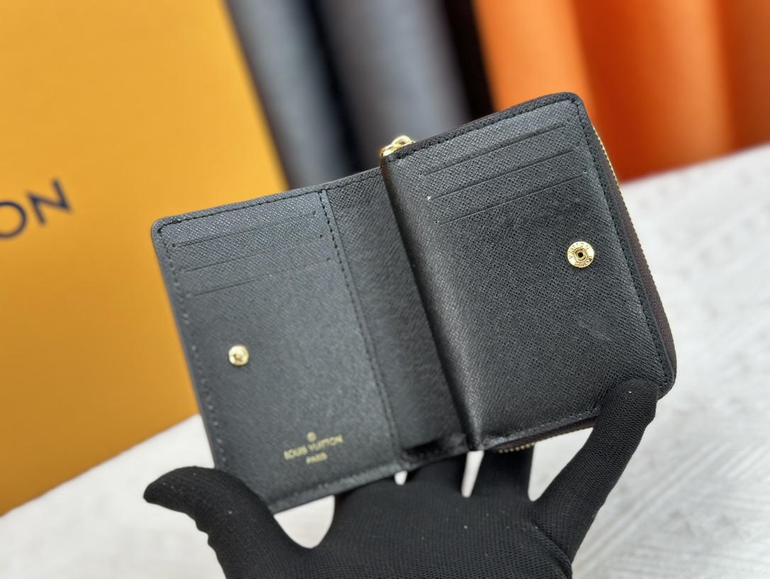 【LOUIS VUITTON】12 x 9 x 3.5CM