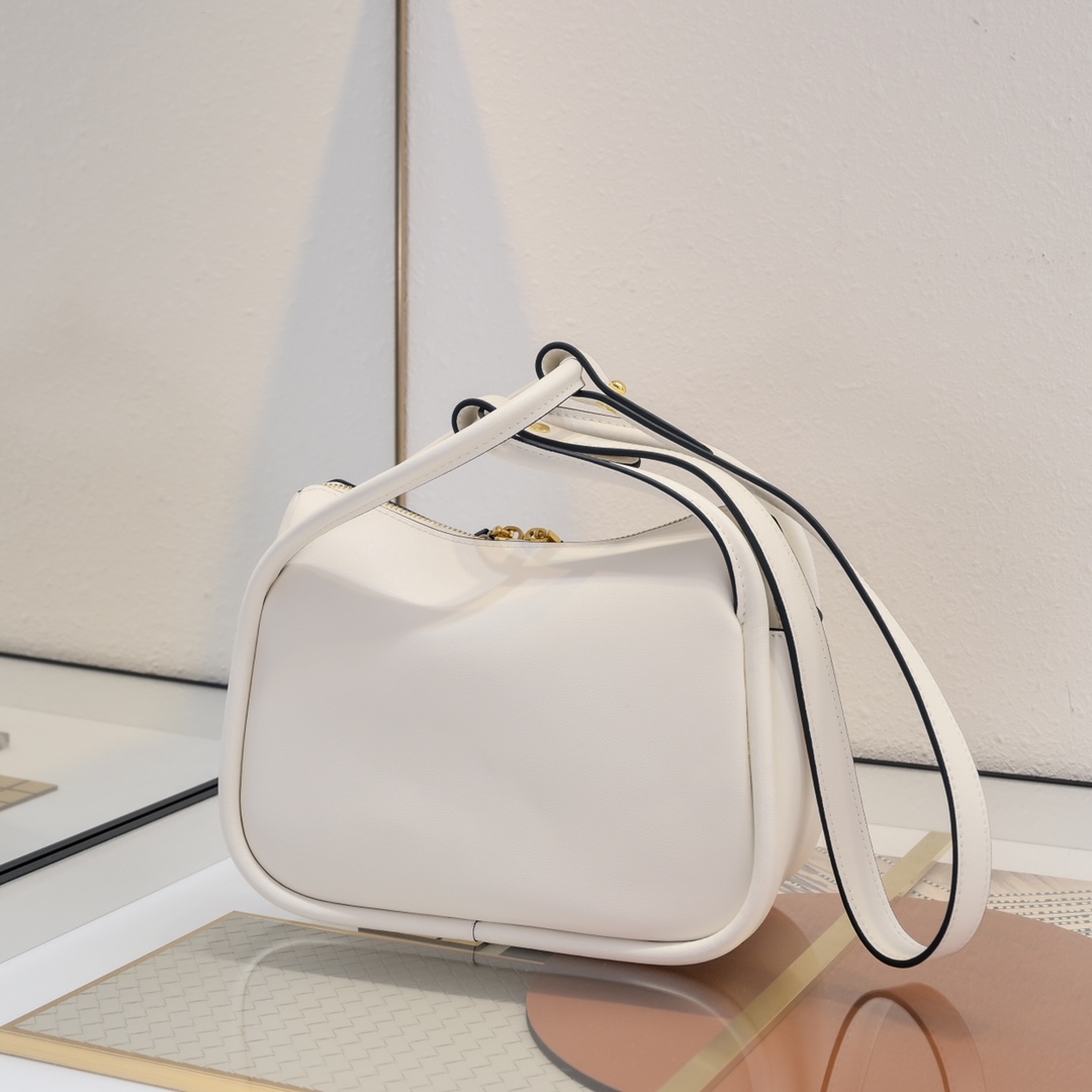 【PRADA】Lindy 25*18*10.5cm