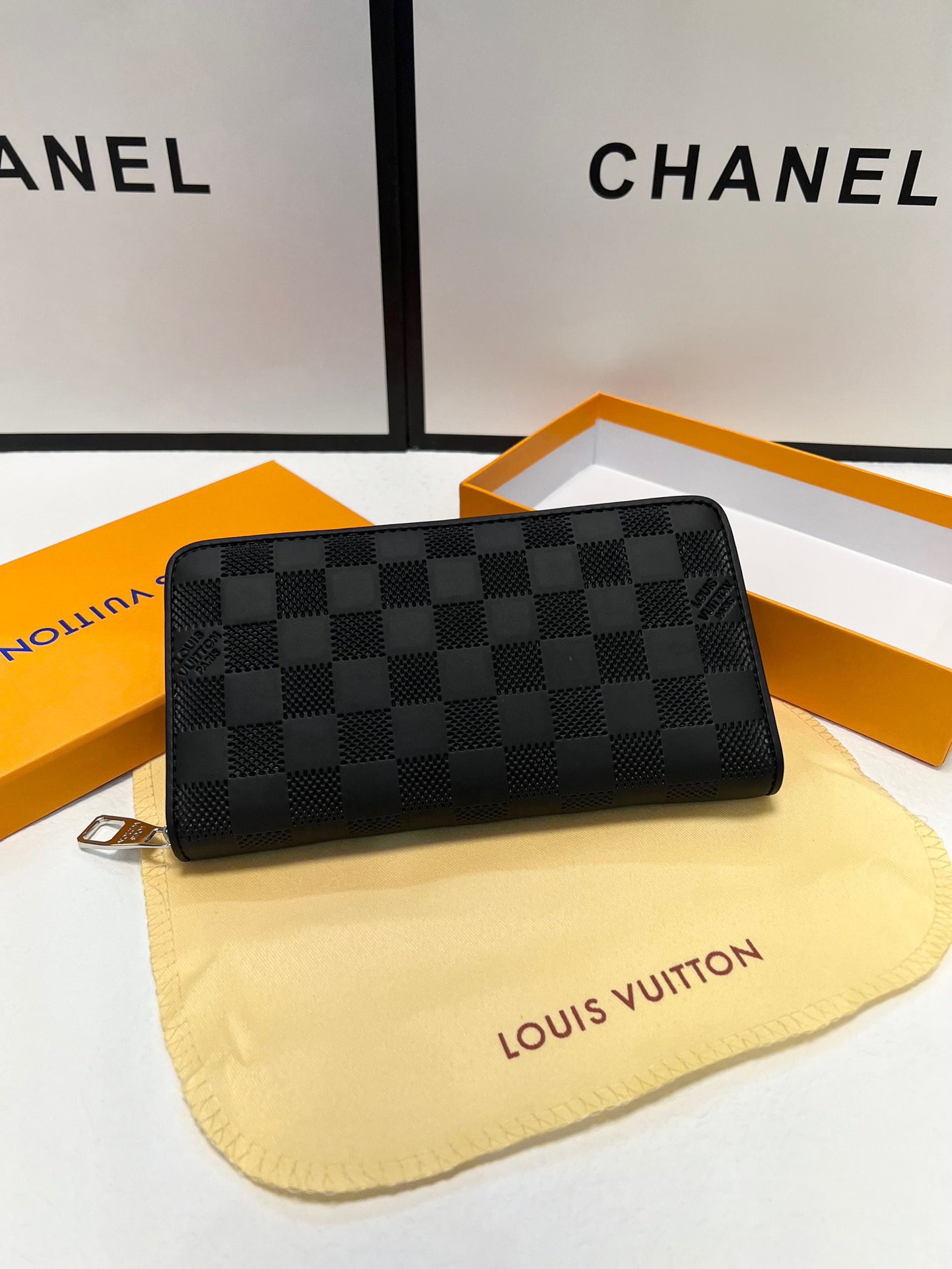 【LOUIS VUITTON】21*11*2CM