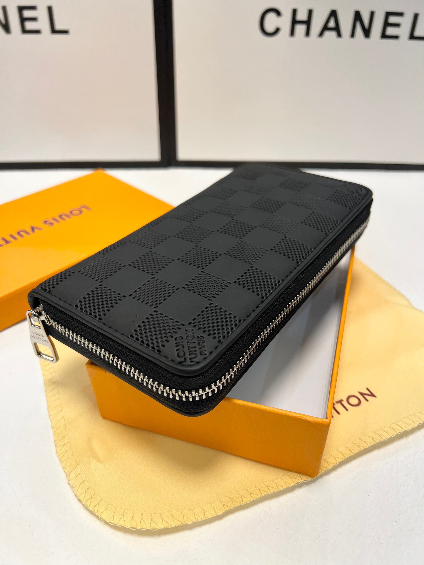 【LOUIS VUITTON】21*11*2CM