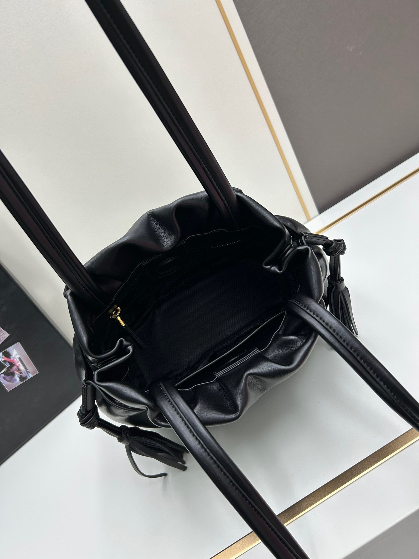 【PRADA】 24*25*11cm