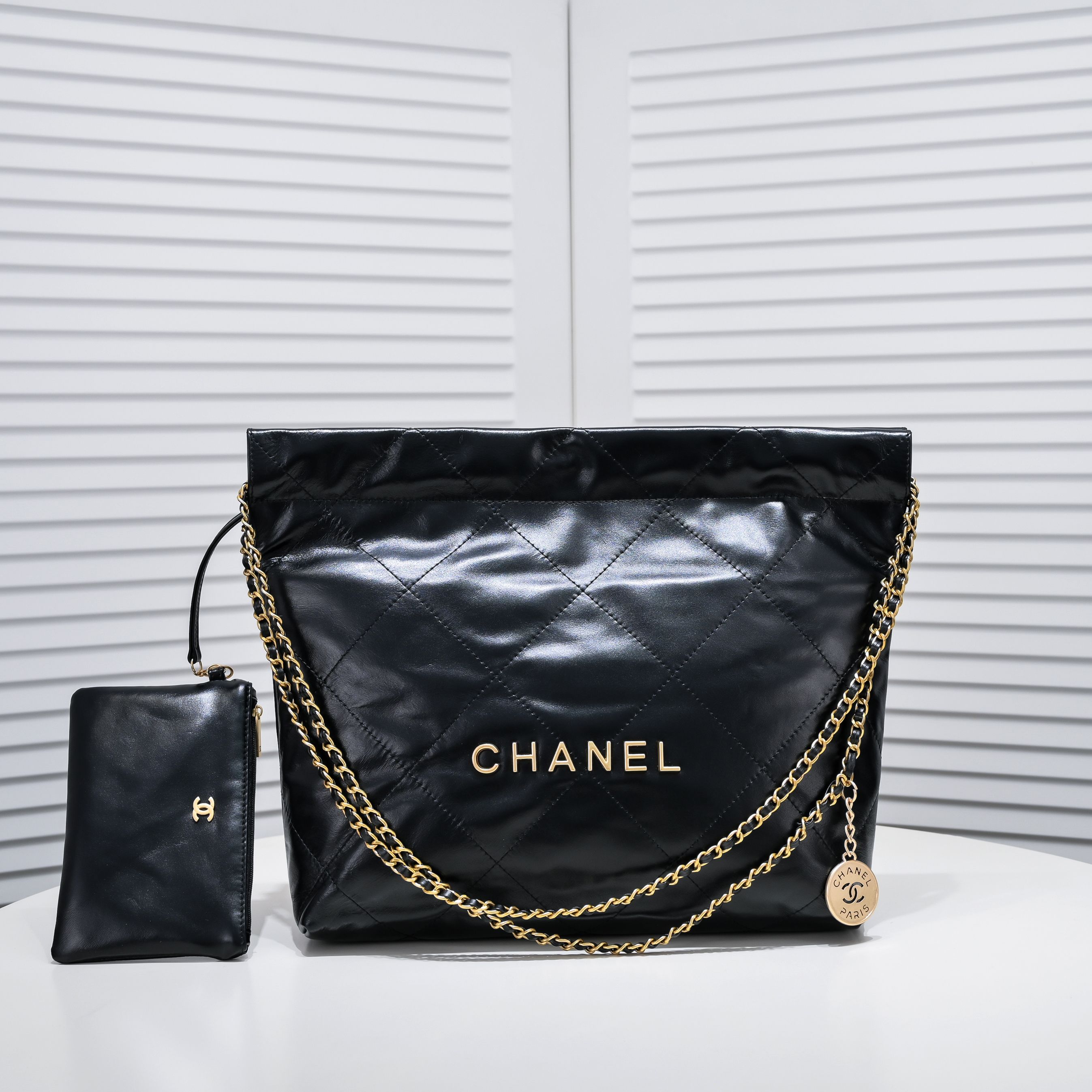 【シャネル】22 bag