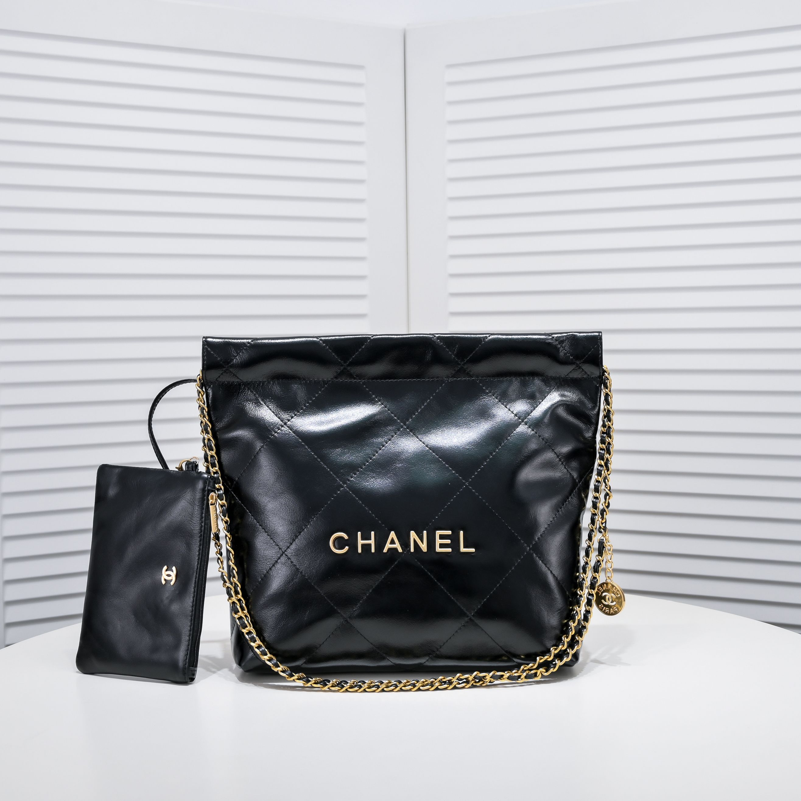 【シャネル】22 bag