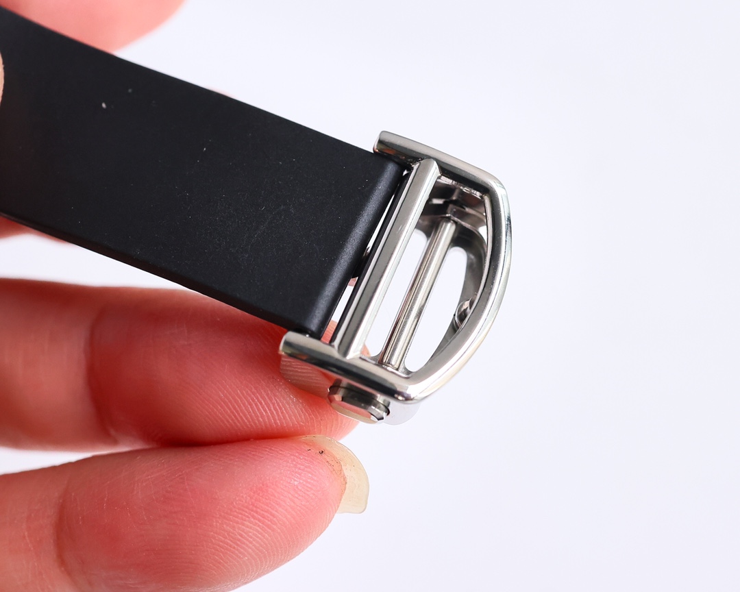 【15-20日間の輸送時間】【Cartler】SANTOS 39.8mmx47.5mm