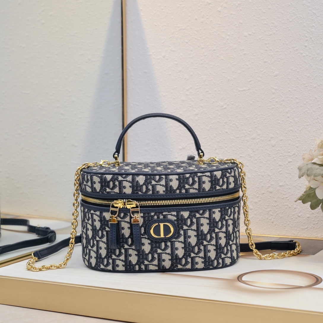 【DIOR】30 montaigne