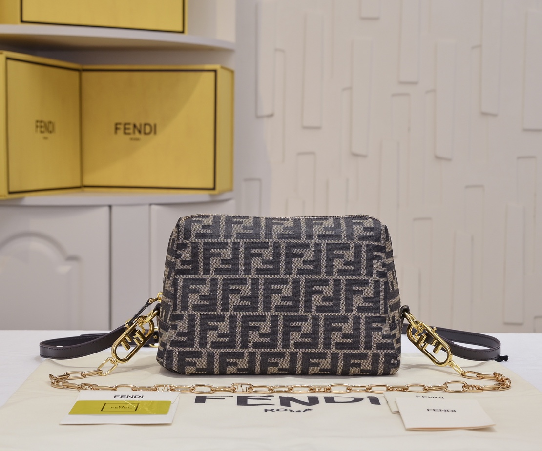【Fendi】3size