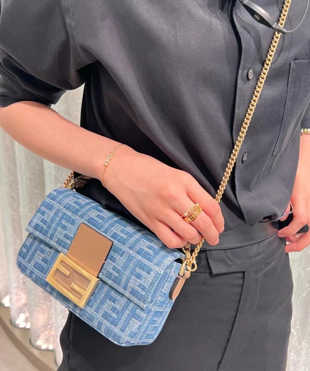 【Fendi】Baguette FF