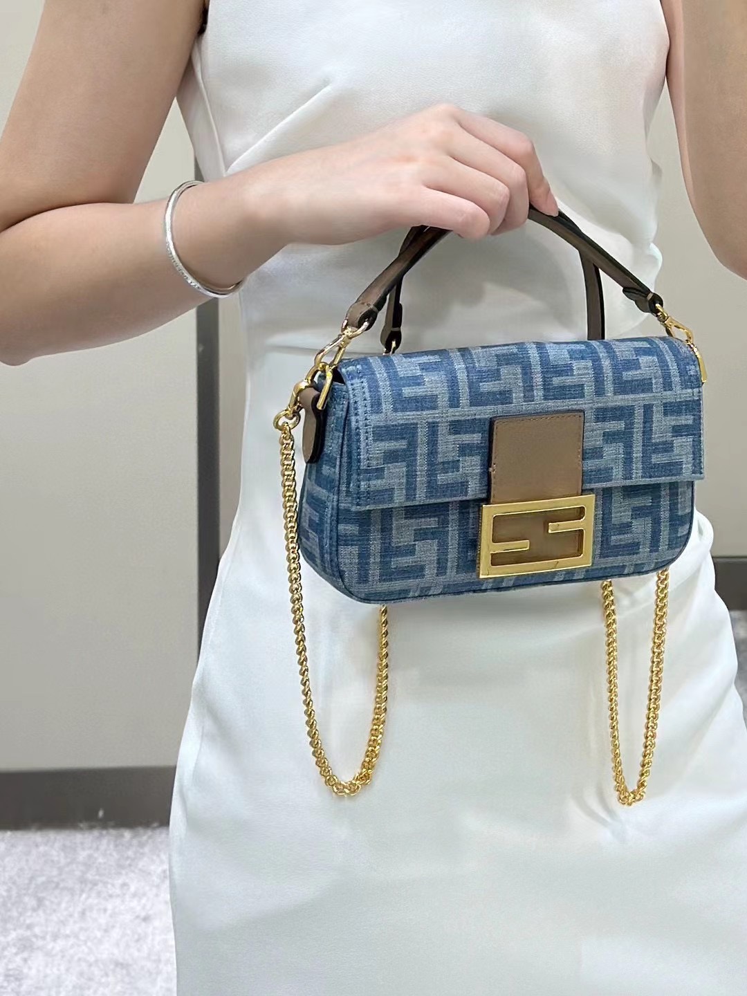【Fendi】Baguette FF