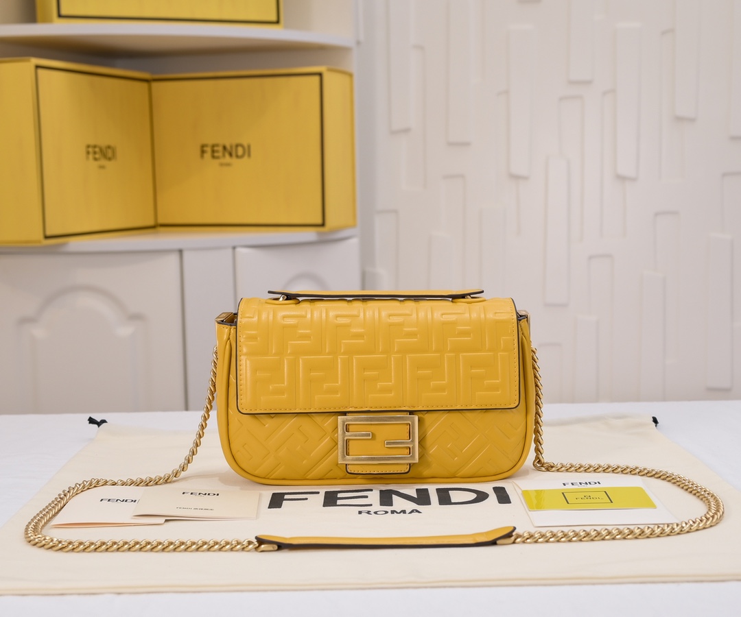 【Fendi】24x14.5x7cm