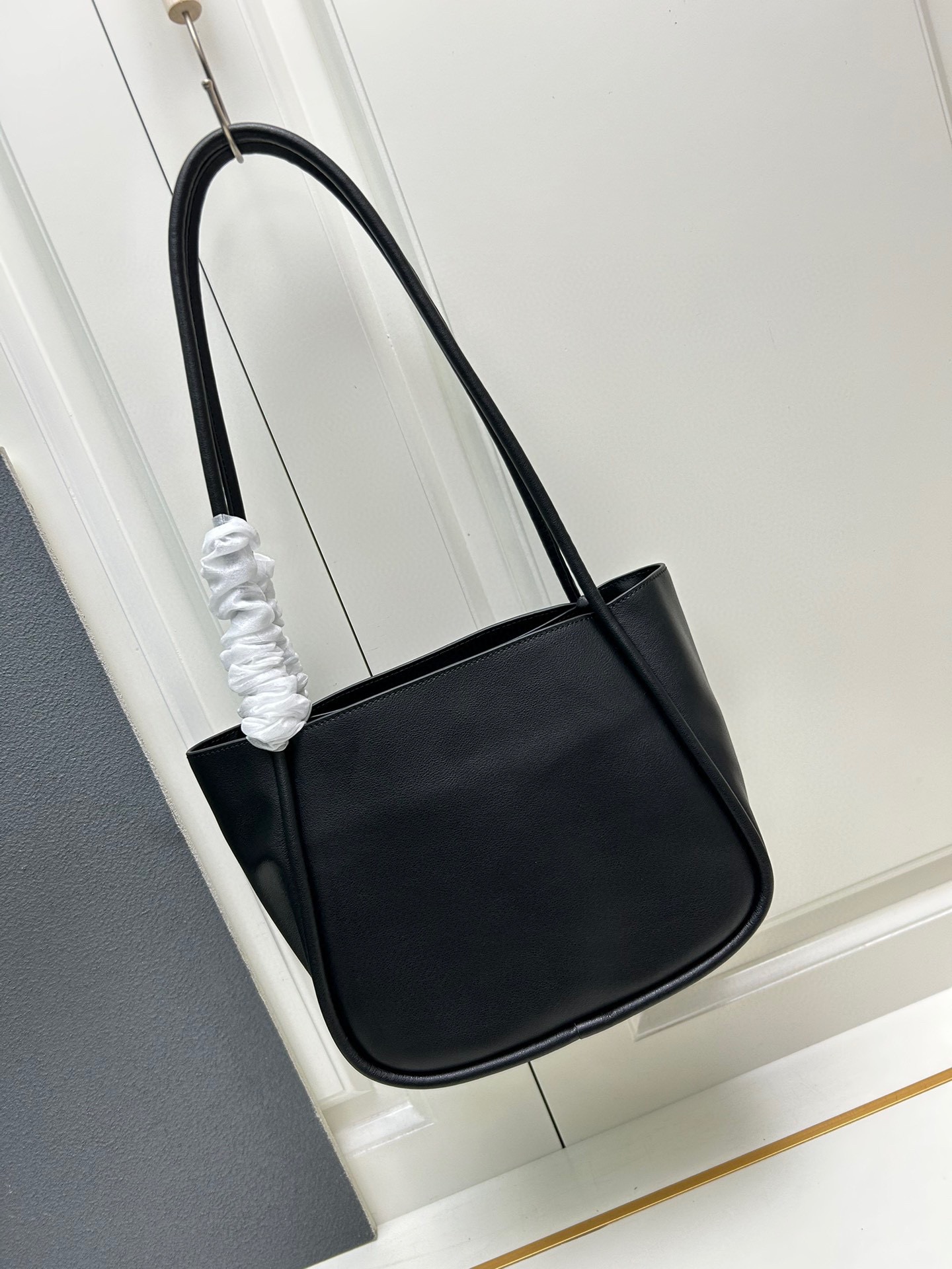 【PRADA】25x18.5x12.5cm