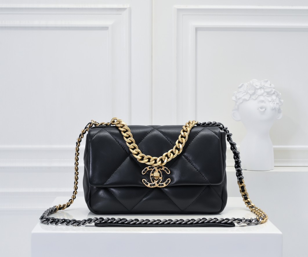 【シャネル】19BAG