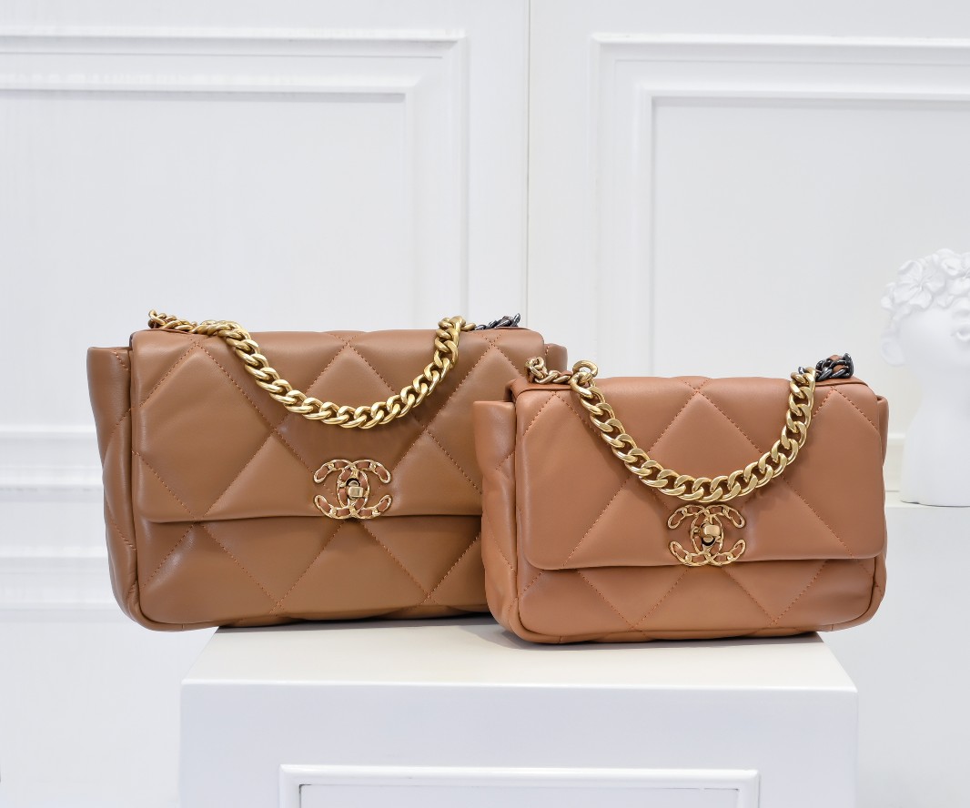 【シャネル】19BAG