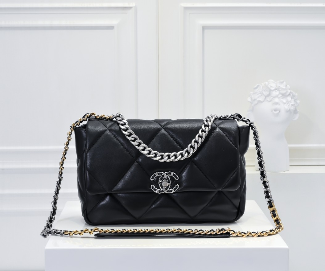 【シャネル】19BAG