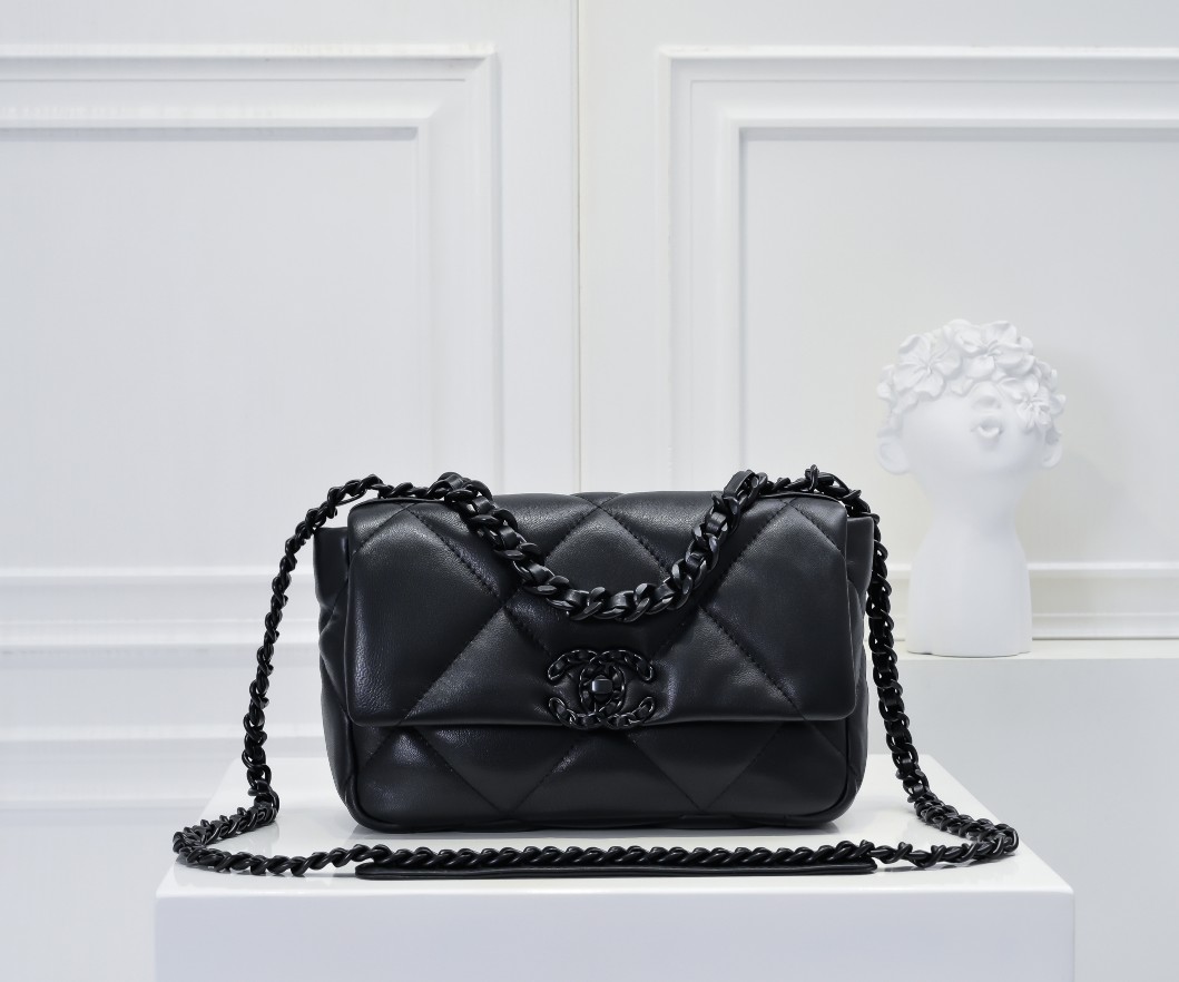 【シャネル】19BAG